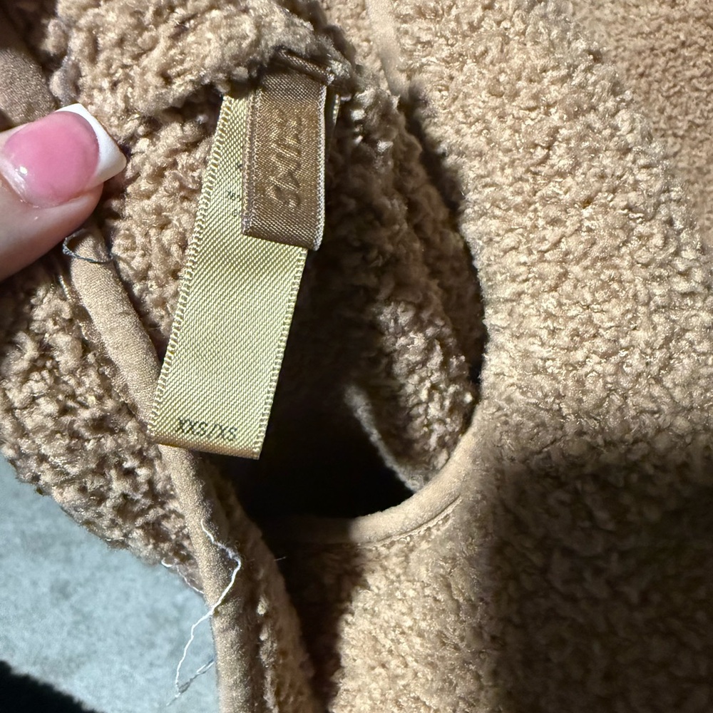 Skims Knit Pullover - image 4